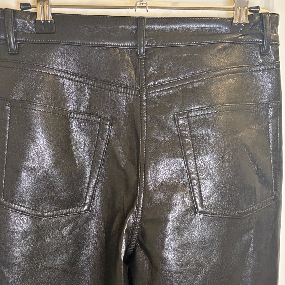 Wilfred Aritzia Black Faux Leather Straight Leg Pants Size 8 High Rise - Picture 4 of 6